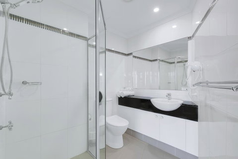 Pacific Views Resort - Geraldton Accommodation 8