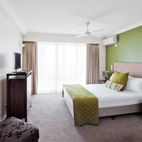 Mantra Crown Towers - Geraldton Accommodation 11