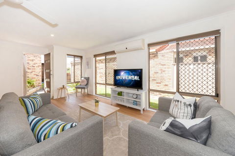 Waterfront Theme Park Getaway - Geraldton Accommodation 1