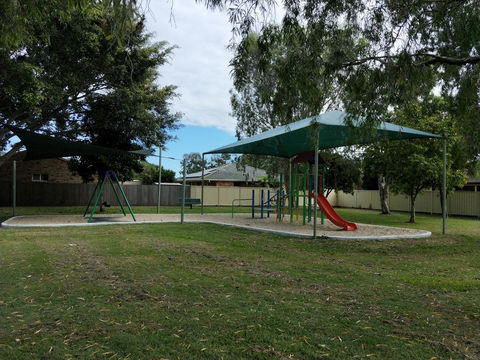 Waterfront Theme Park Getaway - Geraldton Accommodation 27
