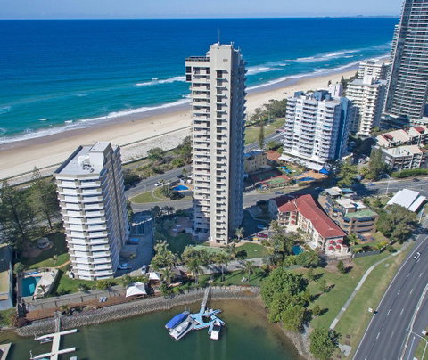 Capricorn One Beachside Holiday Apartments - Official - Geraldton Accommodation 0