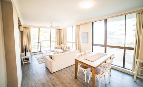 Capricorn One Beachside Holiday Apartments - Official - Geraldton Accommodation 4