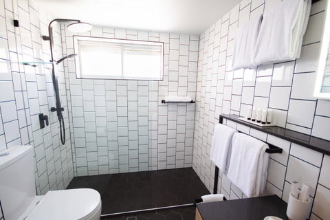 The Island Gold Coast - Geraldton Accommodation 3
