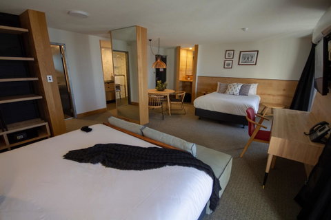 The Island Gold Coast - Geraldton Accommodation 10
