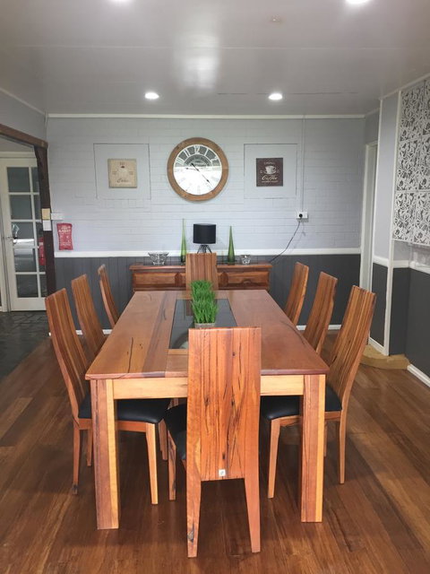 Malanda Manor Guesthouse - Geraldton Accommodation 14