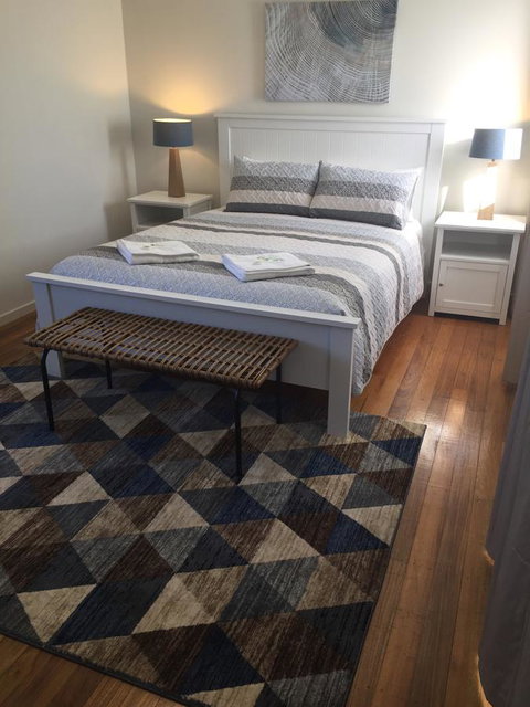 Malanda Manor Guesthouse - Geraldton Accommodation 8