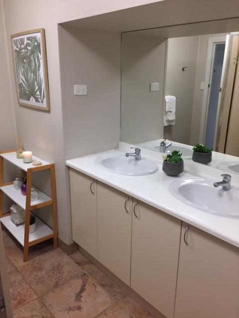 Malanda Manor Guesthouse - Geraldton Accommodation 11