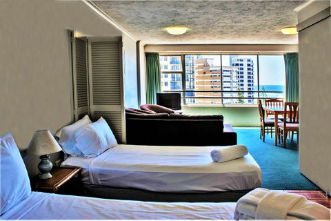 Equinox Resort - Geraldton Accommodation 11