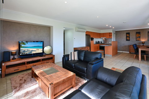 Oasis Apartments On Hamilton Island By HIHA - Geraldton Accommodation 10
