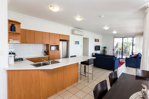Oasis Apartments On Hamilton Island By HIHA - Geraldton Accommodation 3