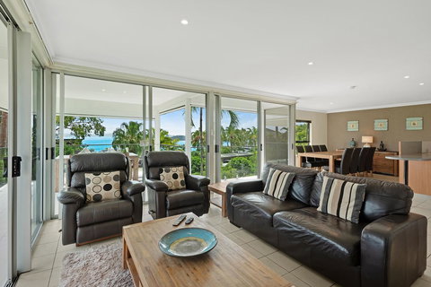 Oasis Apartments On Hamilton Island By HIHA - Geraldton Accommodation 20