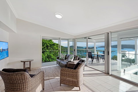 Oasis Apartments On Hamilton Island By HIHA - Geraldton Accommodation 35