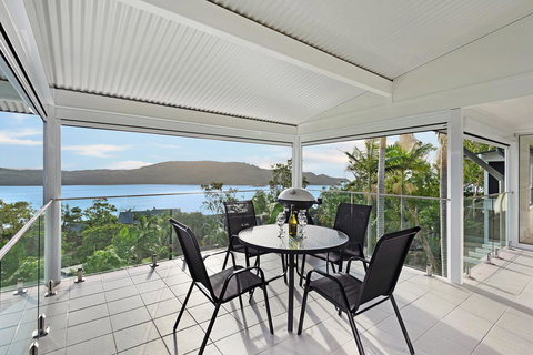 Oasis Apartments On Hamilton Island By HIHA - Geraldton Accommodation 32
