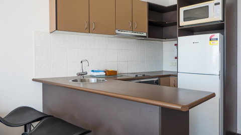 Broadbeach Savannah Resort - Geraldton Accommodation 26