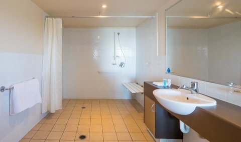 Broadbeach Savannah Resort - Geraldton Accommodation 36