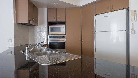 Broadbeach Savannah Resort - Geraldton Accommodation 18