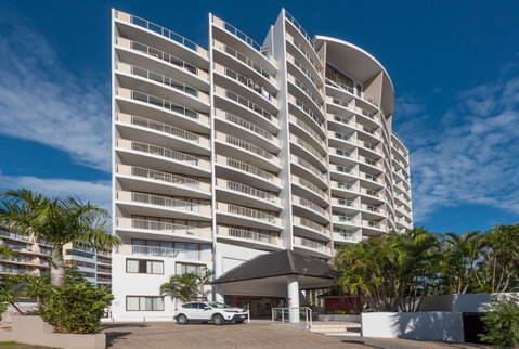Broadbeach Savannah Resort - Geraldton Accommodation 0