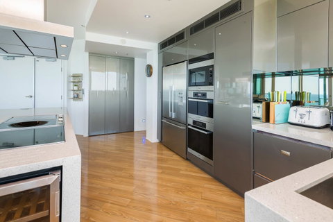The Waterford On Main Beach - Geraldton Accommodation 7