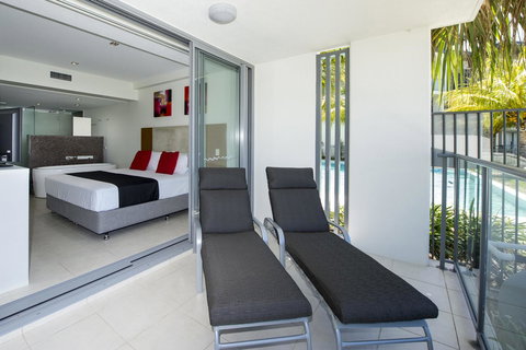 Blue On Blue Apartment 914 - Geraldton Accommodation 9