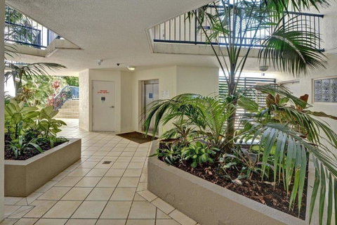 Raffles Mooloolaba - Geraldton Accommodation 15