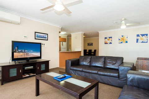 Breakers North Absolute Beachfront Apartments - Official - Geraldton Accommodation 32
