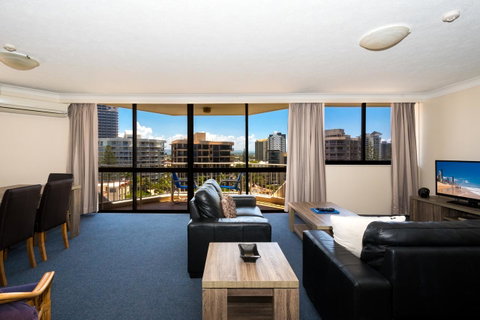 Breakers North Absolute Beachfront Apartments - Official - Geraldton Accommodation 13
