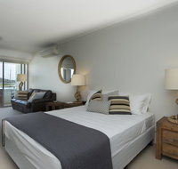 Blue on Blue Studio Room 1272 - Geraldton Accommodation