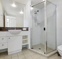 Broadbeach on the Park 3 Bed Ocean - We Accommodate - Geraldton Accommodation