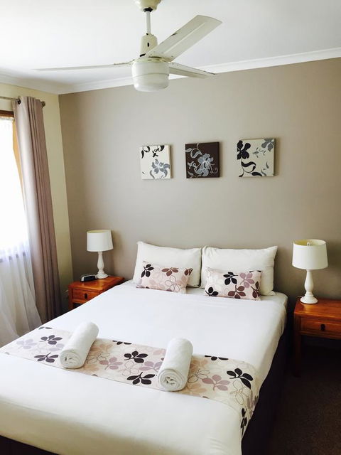 Montville Holiday Apartments - Geraldton Accommodation 24