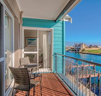 Waters Edge Apartment with Jetty - Geraldton Accommodation
