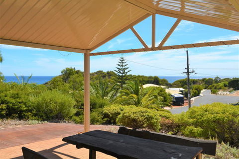 Wave Walk - Geraldton Accommodation 0