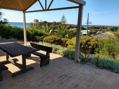 Wave Walk - Geraldton Accommodation 1