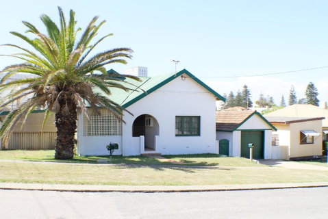 West End Retreat - Geraldton Accommodation 2