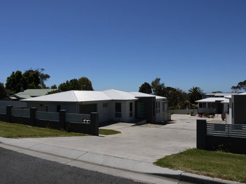 Westwood Villas - Bridport - Geraldton Accommodation 1