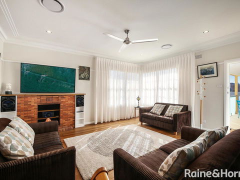 White Beach - 42 Ash Street - Geraldton Accommodation 3