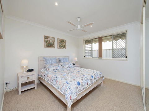 White Horses, 7A Achilles Street - Geraldton Accommodation 3