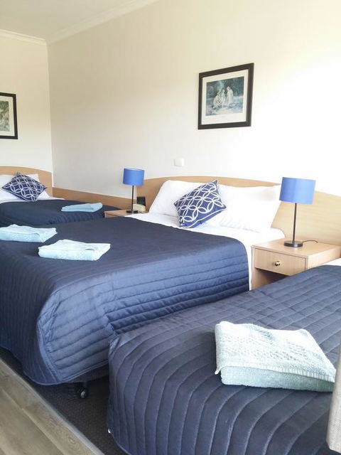 White Manor Motel - Geraldton Accommodation 3