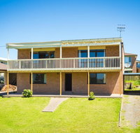 Williams Wonder - Large Beach House - Geraldton Accommodation