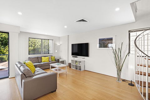 Yacaaba Terrace, Unit 9, 3 Yacaaba Street - Geraldton Accommodation 2