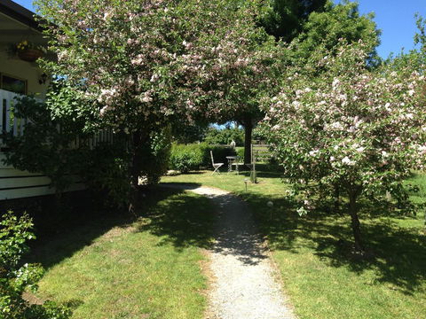 Yarra Glen Bed & Breakfast - Geraldton Accommodation 1
