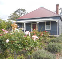 Yarram Cottage Art and Accommodation - Geraldton Accommodation