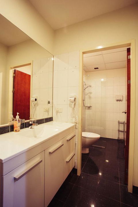 YTI Garden Hotel - Geraldton Accommodation 3