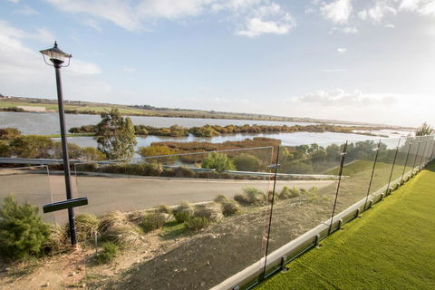 Serenity And Sweeping Murray River Views - Geraldton Accommodation 0