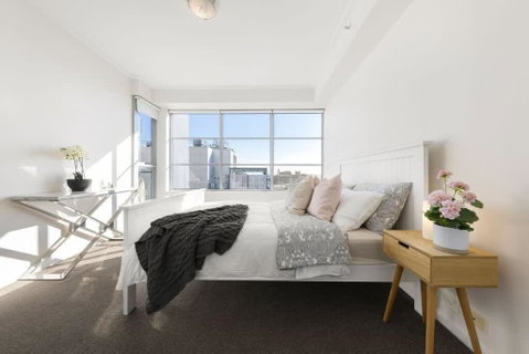A Spacious 2BR Apt With An Amazing View Over Darling Harbour - Geraldton Accommodation 2