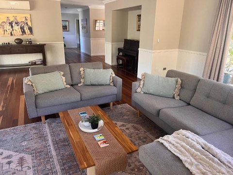 A Spacious Oasis - Geraldton Accommodation 3