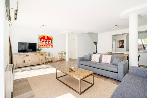 Abbys Beach Villa - Geraldton Accommodation 1