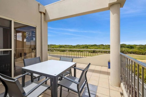 Absolute Beachfront Retreat On The Esplanade - Geraldton Accommodation 1