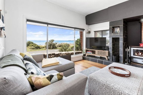 Absolute Beachfront Views Apollo Bay - Geraldton Accommodation 0