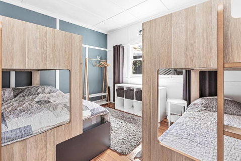 Absolute Beachfront Views Apollo Bay - Geraldton Accommodation 4