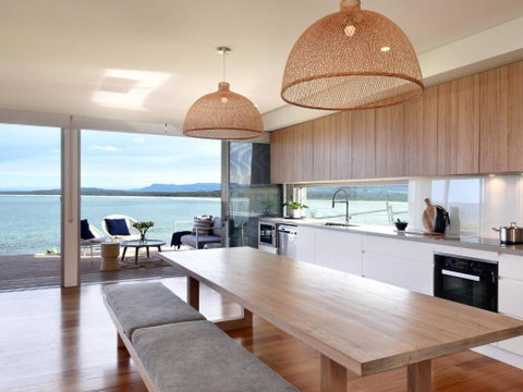 Absolute Waterfront - Geraldton Accommodation 1